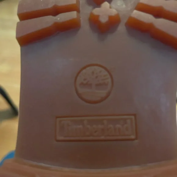 Timberland 6 Inch Premium 'Sky Blue' These are 6.5 in Boys/Mens & Fits Women 8.5 - Picture 14 of 15